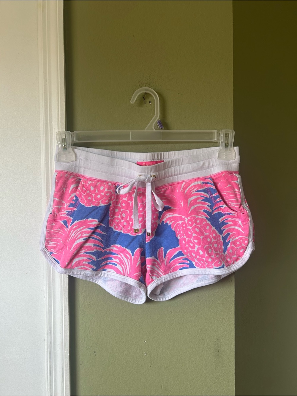 Lilly Pulitzer Pink & Blue Pineapple Print Drawstring Athletic Shorts